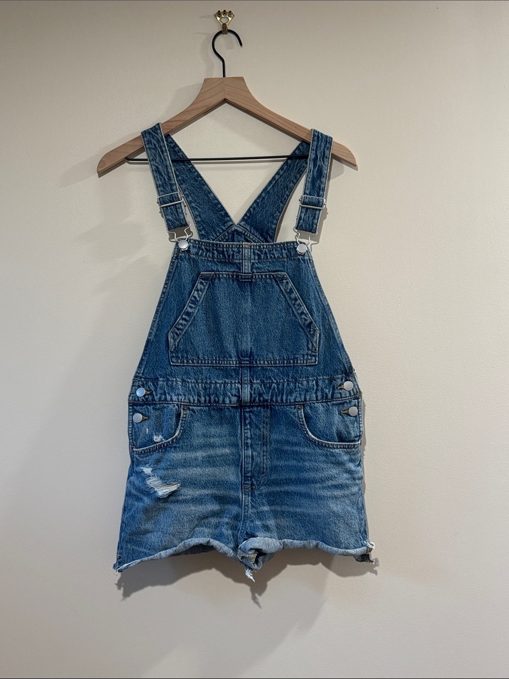 Universal Thread Denim Cutoff Overalls Size 4